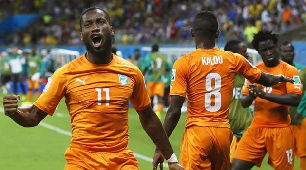 Didier Drogba celebra con euforia el triunfo de Costa de Marfil sobre Japón | EFE