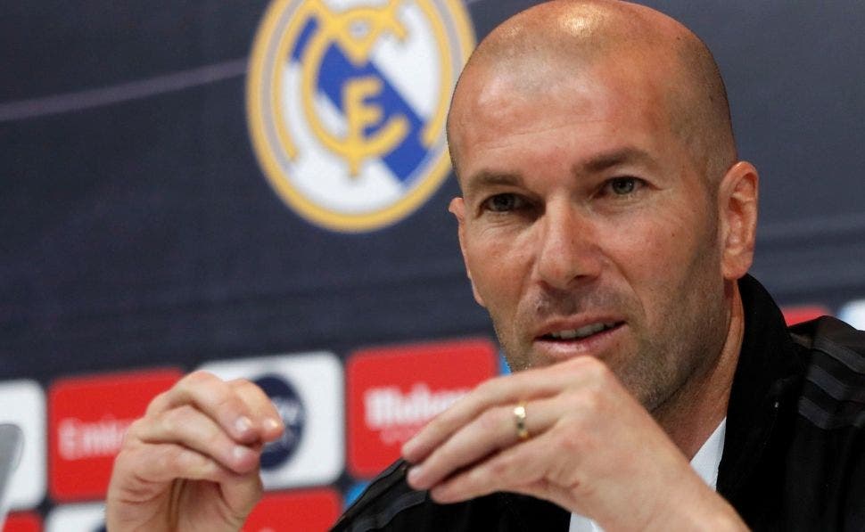 Zinedine Zidane se niega a hacer el pasillo al Barça | EFE