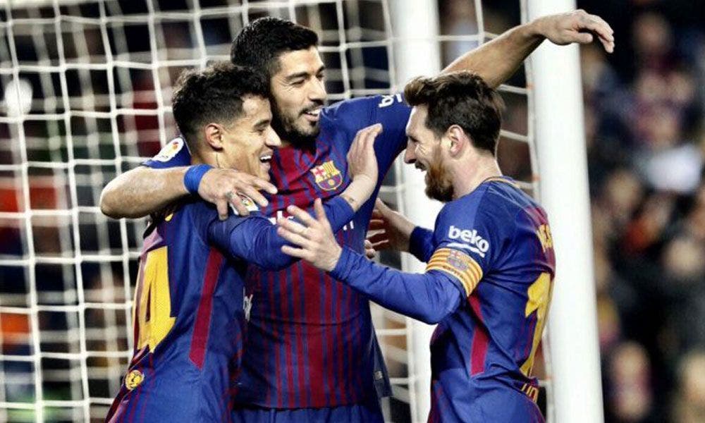 Messi pega un palo descomunal a Coutinho (y Luis Suárez se mete en el lío) | EFE