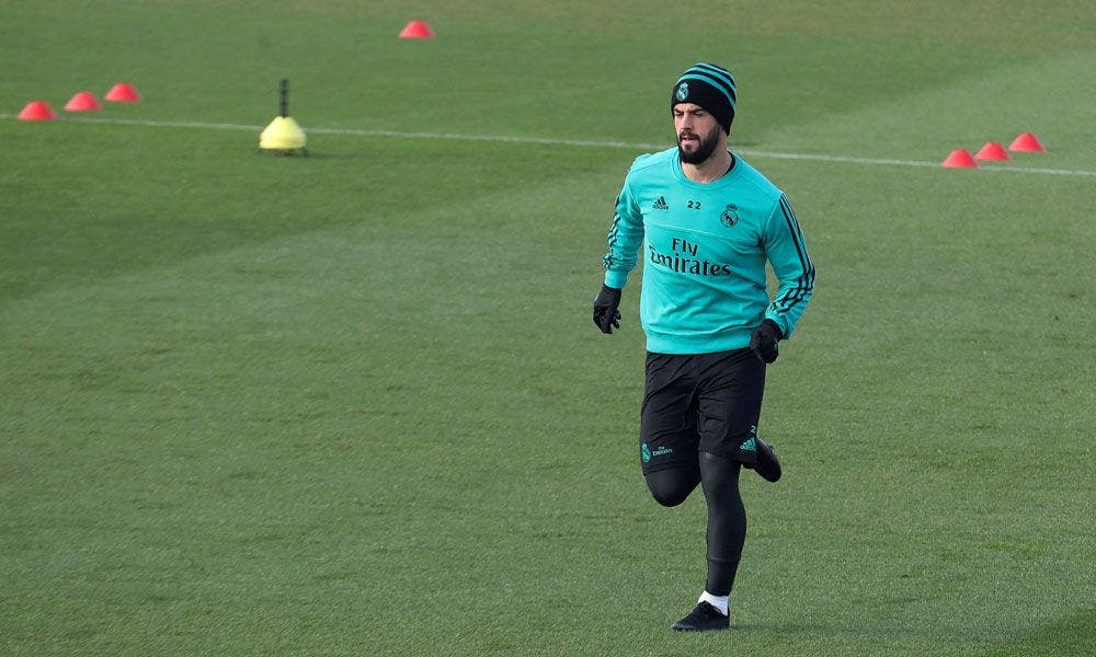 Isco está negociando con Pep Guardiola| EFE Isco está negociando con Pep Guardiola| EFE