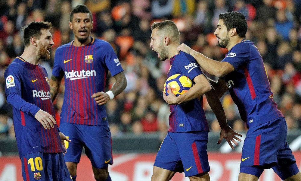 Jordi Alba lía la de Dios en el Barça: ojo al follón (y a Messi)| EFE