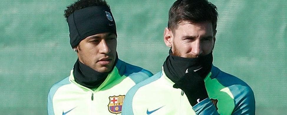 Messi y Neymar, cada vez más distantes | EFE