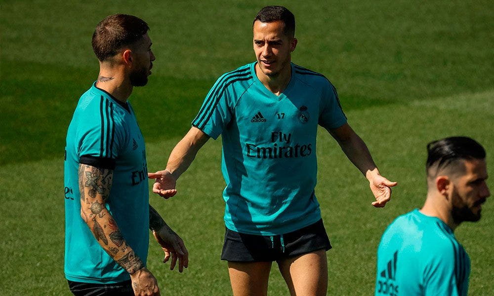 Lucas Vázquez se encara con Sergio Ramos en un entrenamiento del Real Madrid | EFE