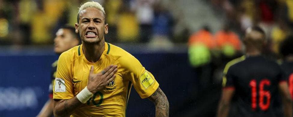 Neymar celebra su gol, el de la victoria de Brasil ante Colombia / EFE
