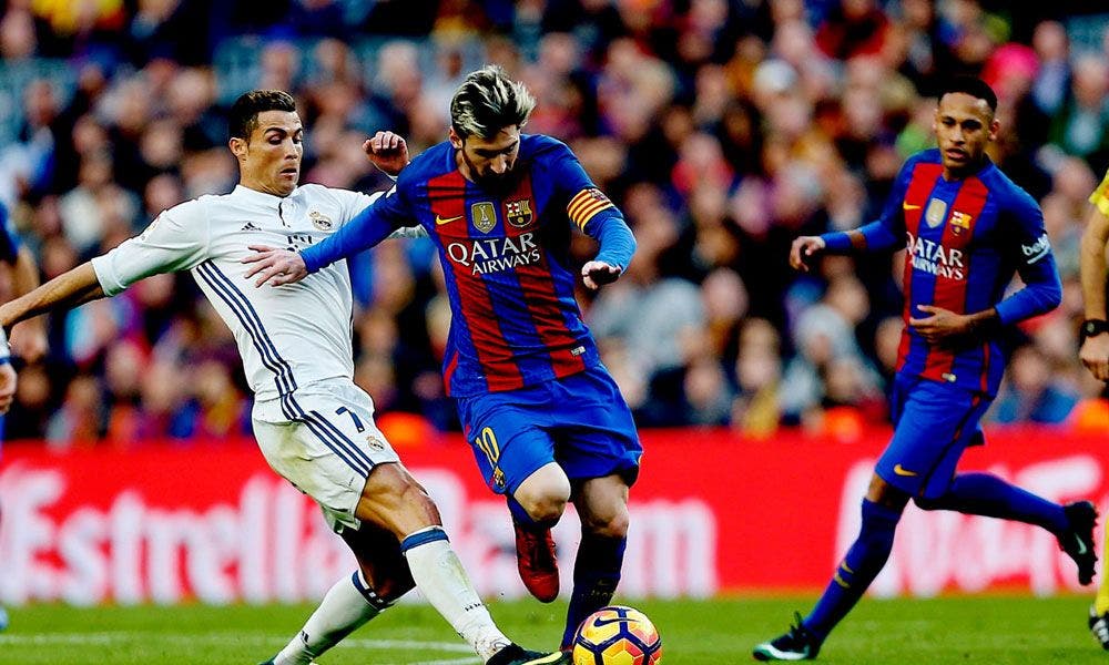 Cristiano Ronaldo, Messi y Neymar fueron protagonistas del Clásico del año pasado entre el Barça y el Real Madrid | EFE
