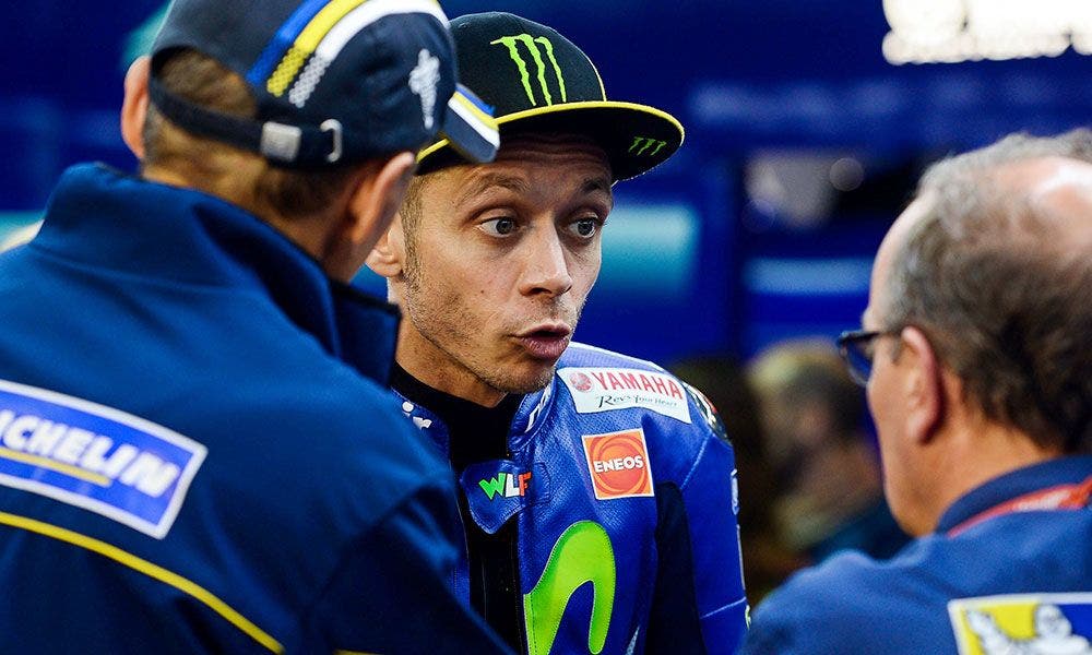 Rossi destroza a Márquez (o los muertos en el armario. Y uno huele muy mal) | EFE
