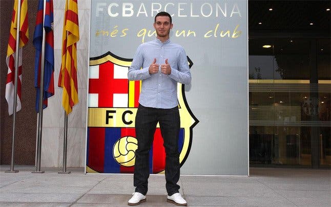 Thomas Vermaelen, tras su paso por las oficinas del Barça el día de su fichaje