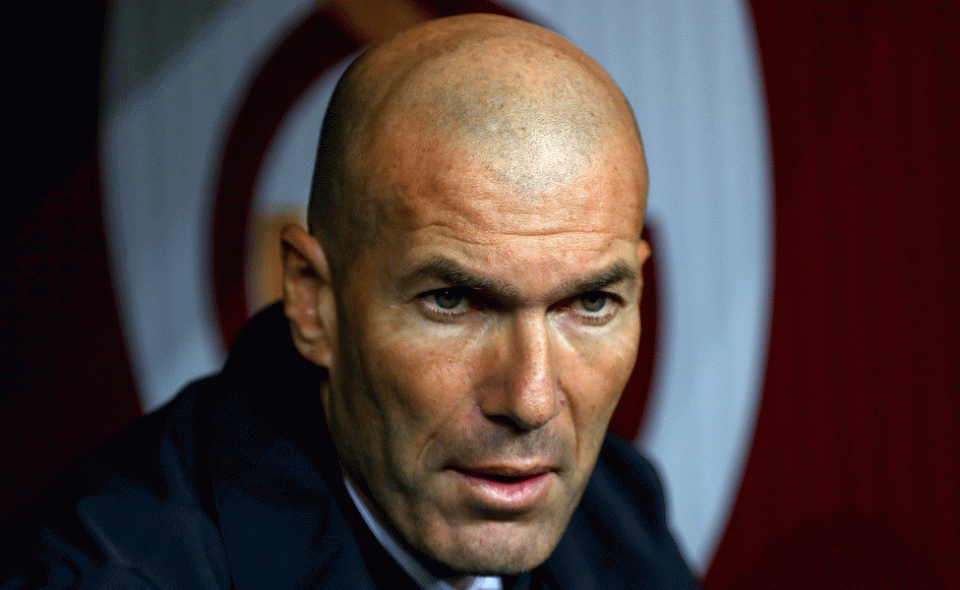 Noticia: La pelea de Zidane de la que nadie quiere hablar en el Real Madrid ¡y es con él! 1 Fotografía: La pelea de Zidane de la que nadie quiere hablar en el Real Madrid ¡y es con él!