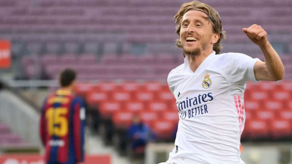 Luka Modric celebra el 1-3 en el Clásico