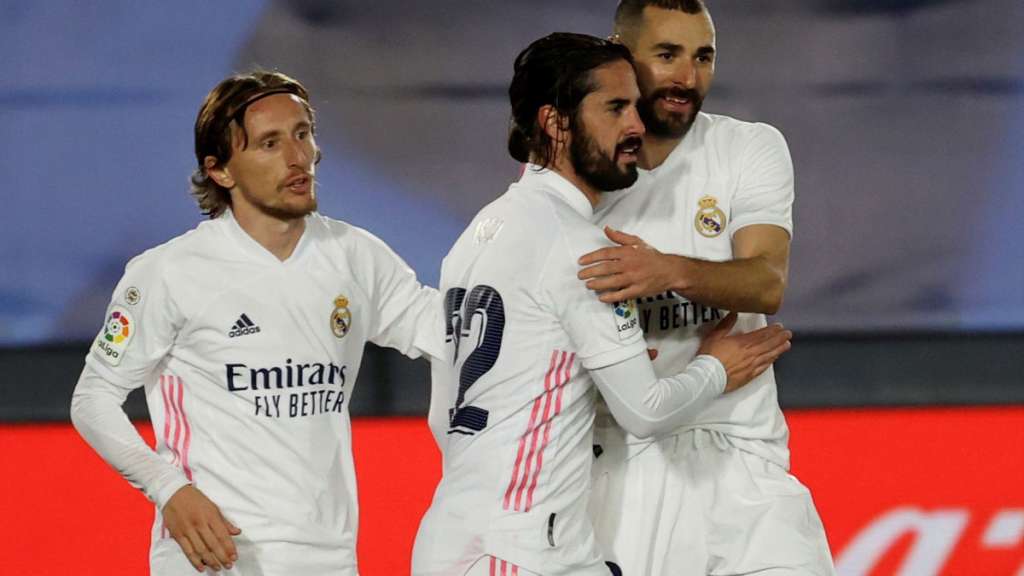 Luka Modric, Isco Alarcón y Karim Benzema