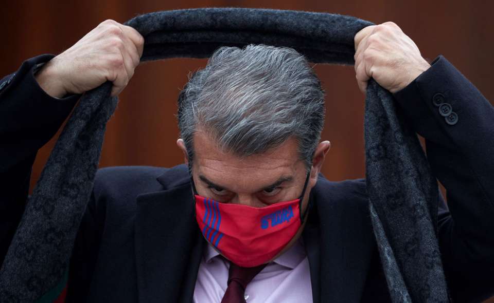 Noticia: Chivatazo a Florentino Pérez confirma el fichaje de Joan Laporta. Acuerdo cerrado con el Barça 1 Joan Laporta