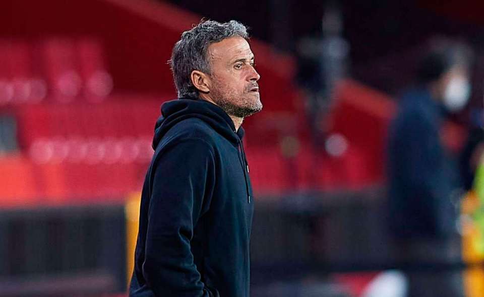 Noticia: Luis Enrique sigue con su ‘castigo’ al Real Madrid en la selección española 1 Luis Enrique