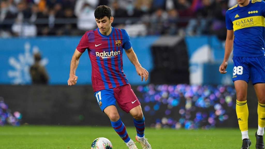 Noticia: El Barça-Elche confirma la decisión de Xavi Hernández y no volverá a jugar un partido más en el Barça 4 Yusuf Demir
