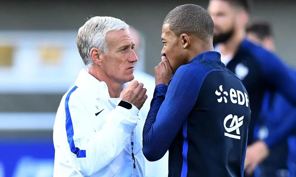 Mbappé y Deschamps Francía