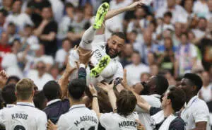 Karim Benzema manteado Real Madrid