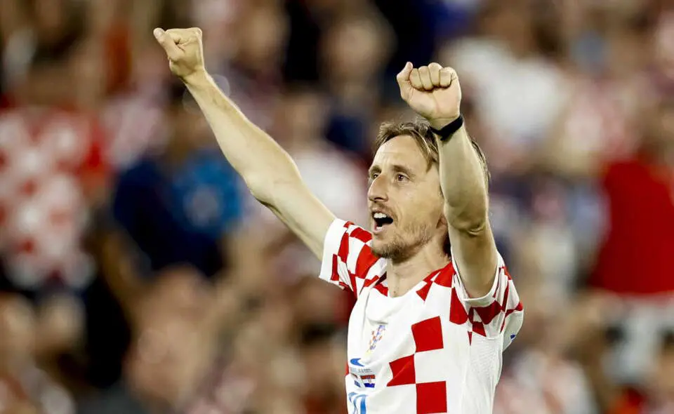 Luka Modric jugando con Croacia