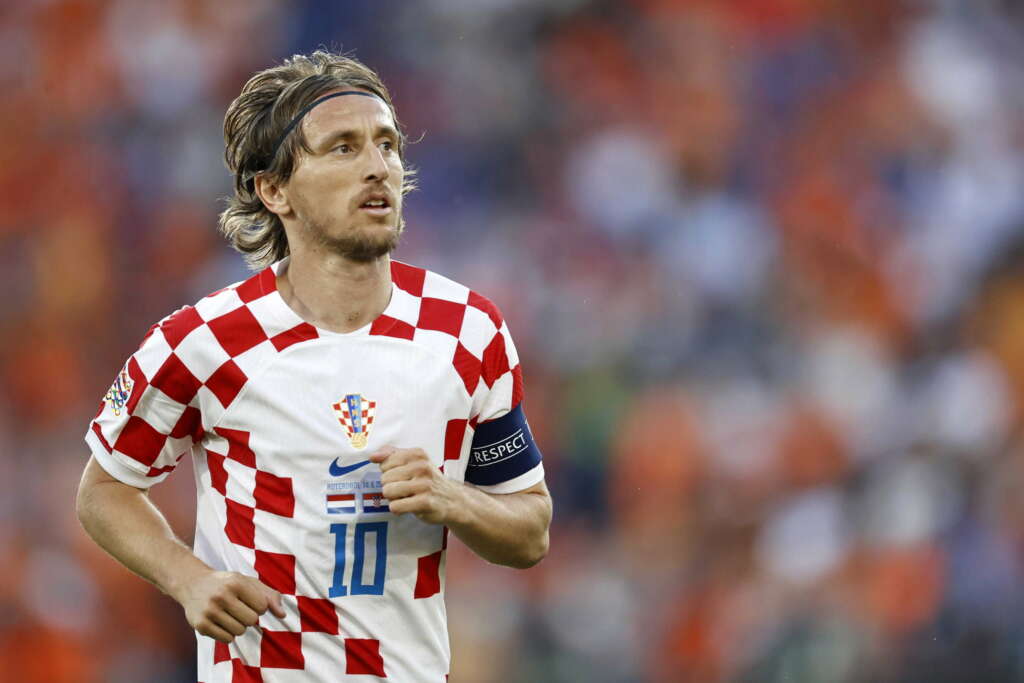 Luka Modric jugando con Croacia