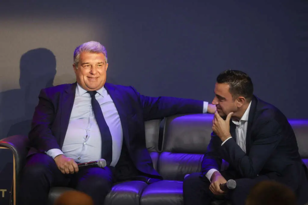 Joan Laporta y Xavi Hernández del Barça