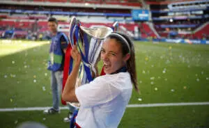 Aitana Bonmatí, jugador del Barça tras ganar la Champions.