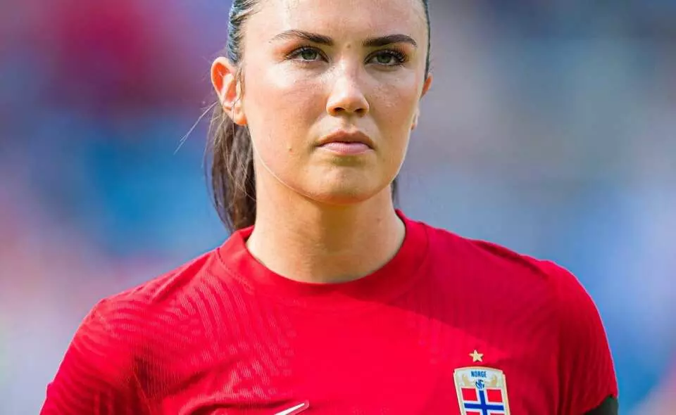 Ingrid Engen durante un partido con la selección noruega. Foto: @ingrid_engen.