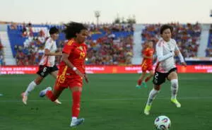 Vicky López durante el partido amistoso de España contra Japón. Foto: Cristina Tubilla.