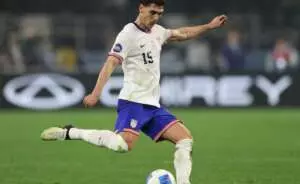 Johnny Cardoso durante un partido con Estados Unidos. Foto: @RealBetis.