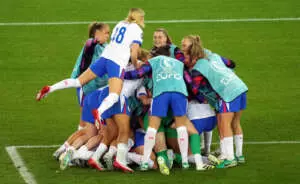 ZURICH, SWITZERLAND - JULY 17: Players of England celebrate winning the penalty shootout during the UEFA Women's EURO 2025 Quarter-Final match between Sweden and England at Stadion Letzigrund on July 17, 2025 in Zurich, Switzerland. (Photo by Alex Caparros - UEFA/UEFA via Getty Images)