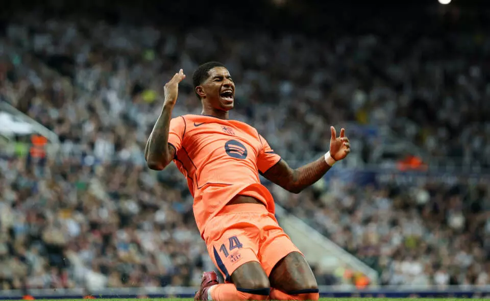 NEWCASTLE UPON TYNE, ENGLAND - SEPTEMBER 18: Marcus Rashford of FC Barcelona celebrates scoring his team's first goal during the UEFA Champions League 2025/26 League Phase MD1 match between Newcastle United FC and FC Barcelona at St James' Park on September 18, 2025 in Newcastle upon Tyne, England. (Photo by Michael Regan - UEFA/UEFA via Getty Images)