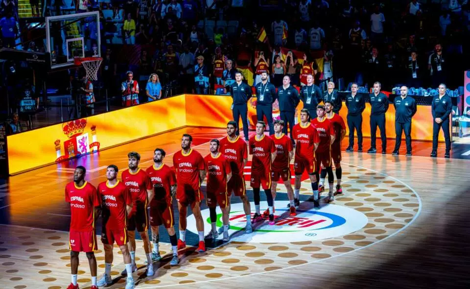La Selección, instantes antes del partido ante Italia.