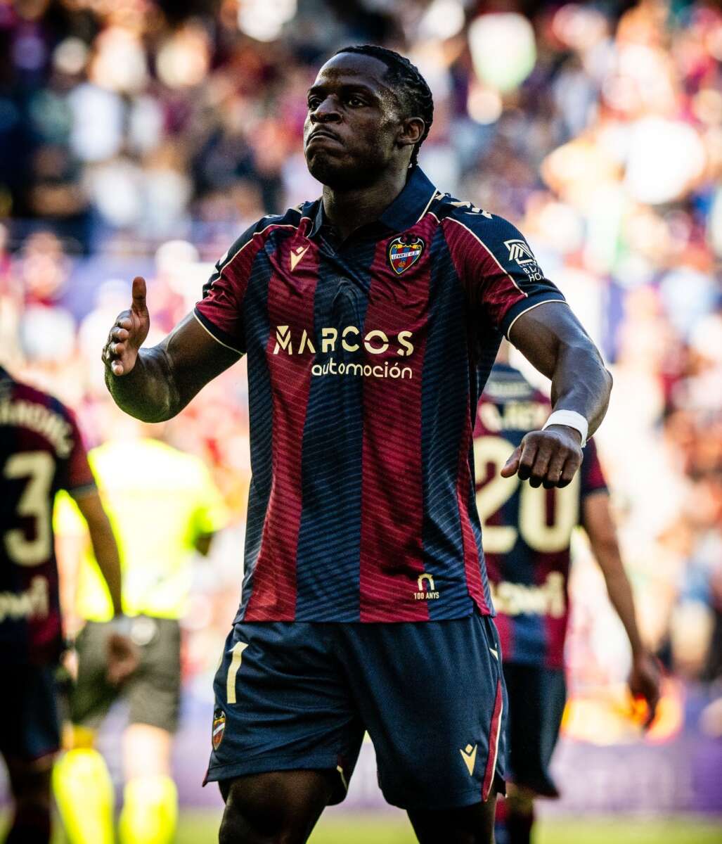 Etta Eyong está en la órbita del Barça. Foto: @Karlblaise014.