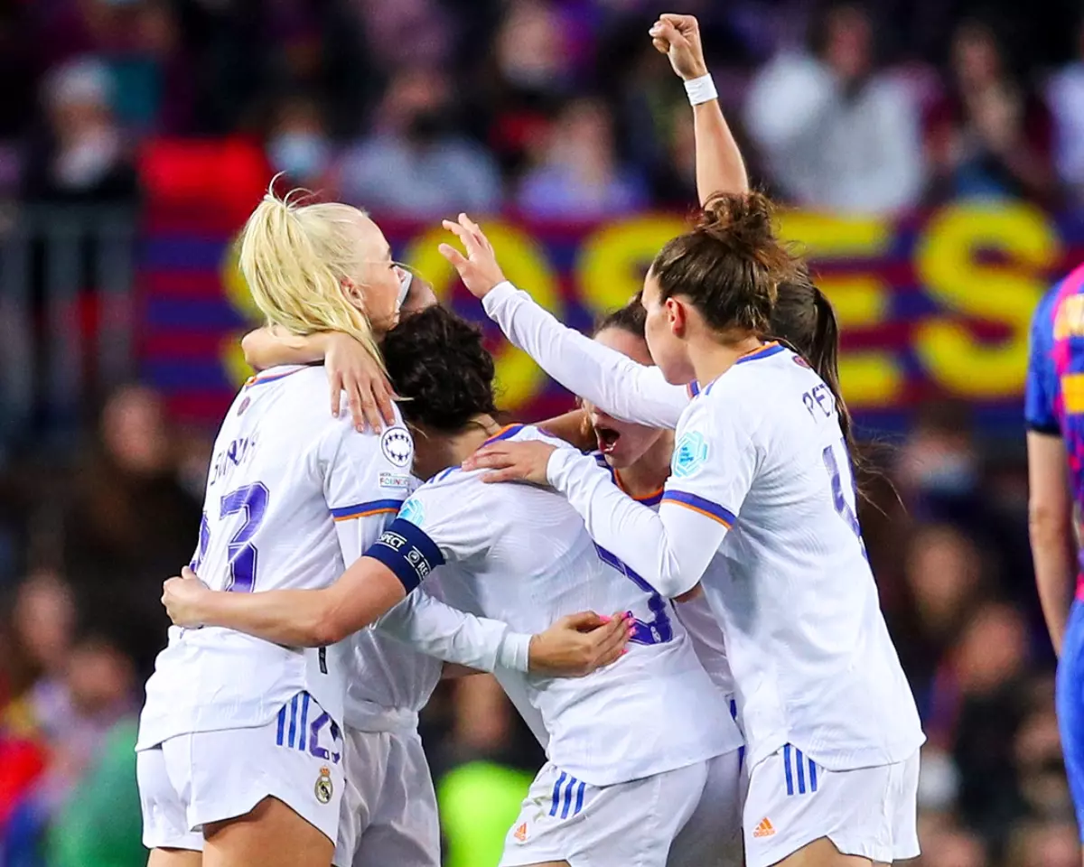 Las jugadoras del Real Madrid Femenino celebran un gol. Foto: @realmadridfem.