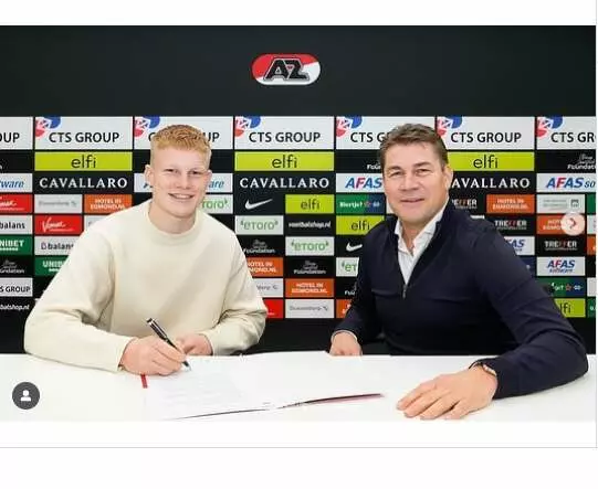 Kees Smit renovó su contrato hasta 2028. Foto: @Keessmit._