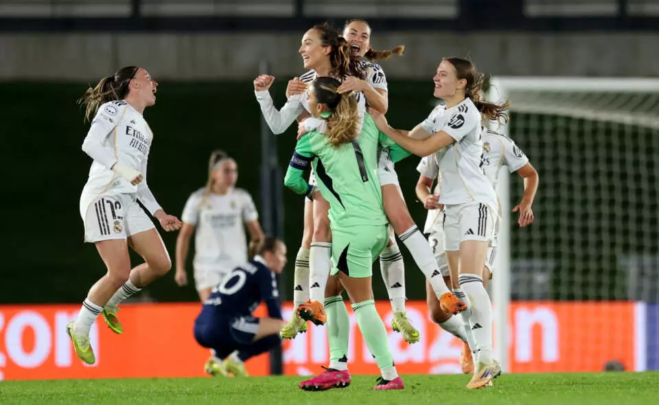 MADRID, SPAIN - NOVEMBER 11: Caroline Weir of Real Madrid celebrates scoring her team's first goal with teammates during the UEFA Women's Champions League 2025/26 League Phase MD3 match between Real Madrid CF and Paris FC at Estadio Alfredo Di Stefano on November 11, 2025 in Madrid, Spain. (Photo by Judit Cartiel - UEFA/UEFA via Getty Images)