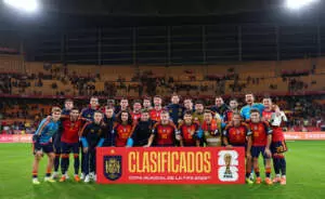 SEVILLE, SPAIN - NOVEMBER 18: Spain players celebrate qualifying after the FIFA World Cup 2026 qualifier match between Spain and Türkiye at Estadio de La Cartuja on November 18, 2025 in Seville, Spain. (Photo by Fran Santiago - UEFA/UEFA via Getty Images)