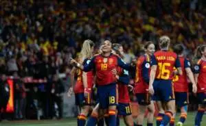 VIcky López celebra el segundo gol de España contra Alemania. Foto: Cristina Tubilla.